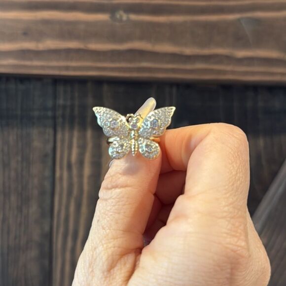Elegant 14K Gold Plated Zirconia Butterfly Ring - Picture 3 of 8